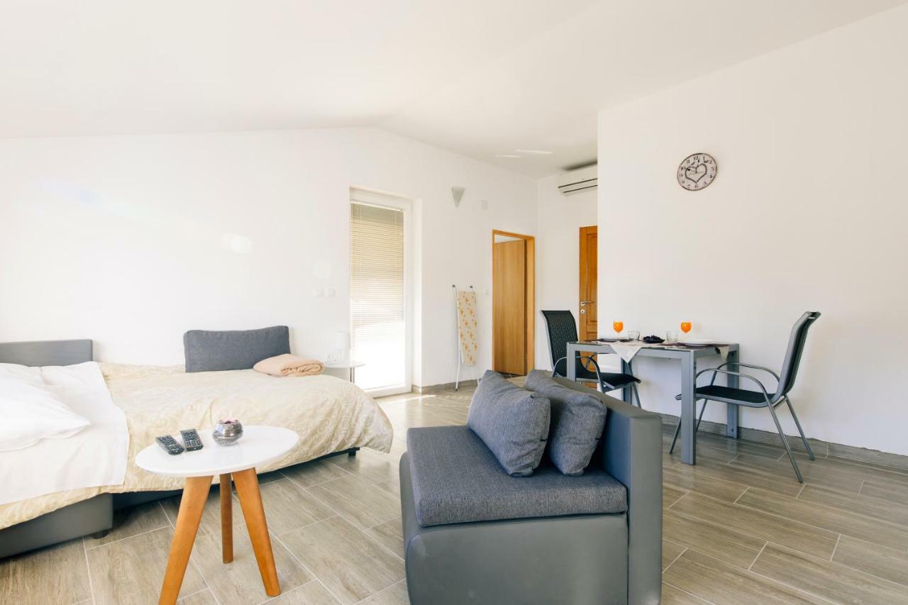 Apartments Luce ซาดาร์ ภายนอก รูปภาพ