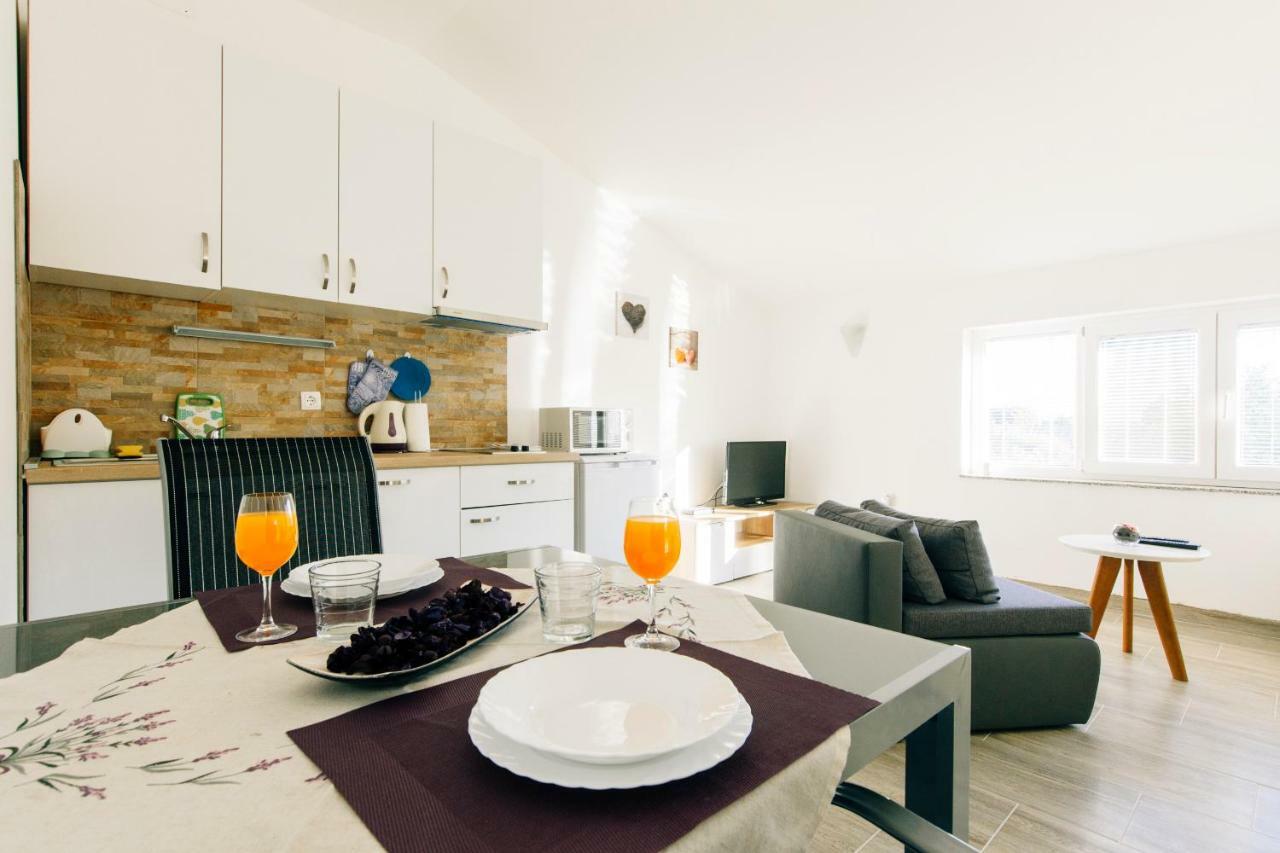 Apartments Luce ซาดาร์ ภายนอก รูปภาพ